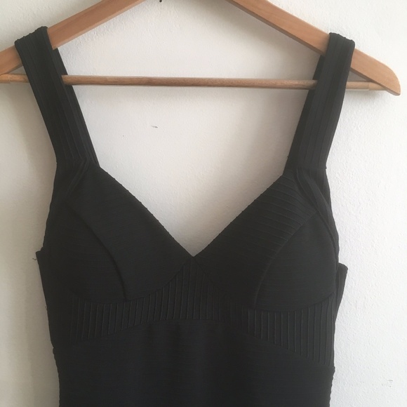 Guess ribbed little black dress - Picture 1 of 6